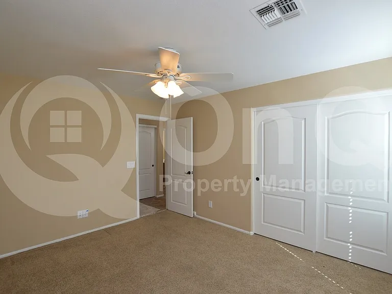 29979 N Maravilla Dr — Photo 16