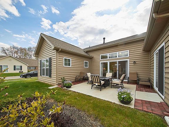 2nd image of 5828 Parchment Dr