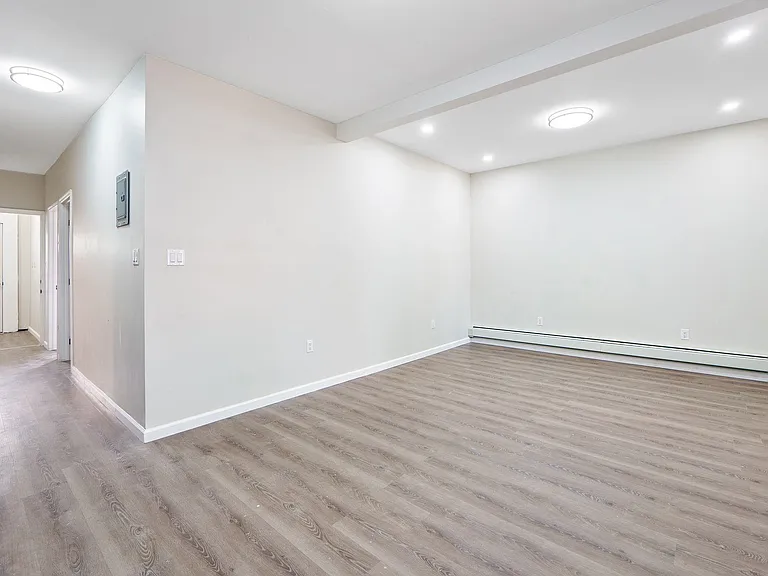 169 1/2 Prospect Ave #2 — Photo 6
