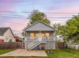 805 E Mulberry Ave, Wharton, TX 77488