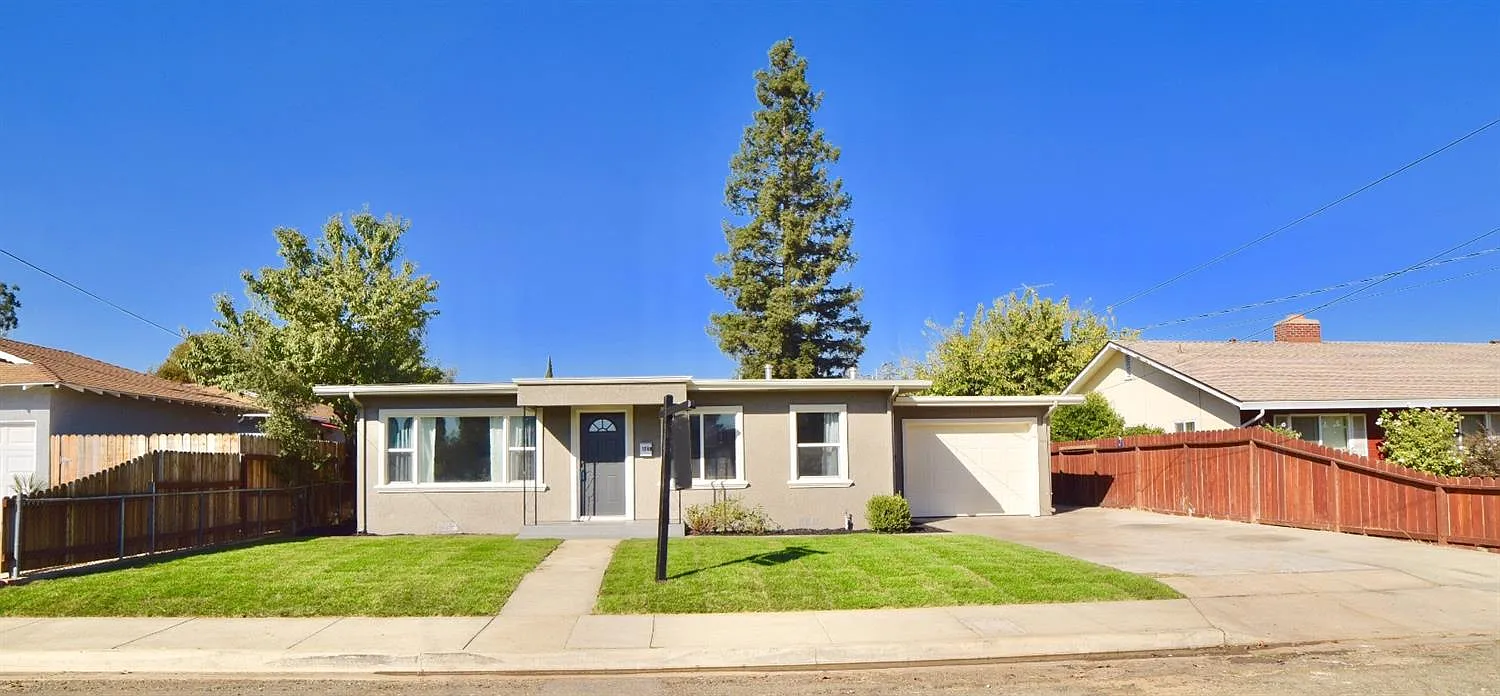 1248 Pleasanton Pl photo 1