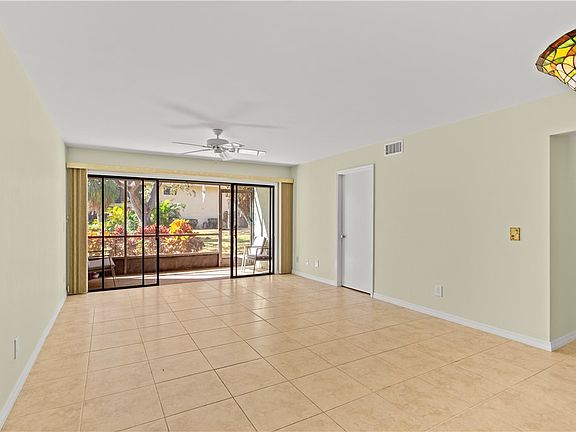 2nd image of 400 18th St APT D2