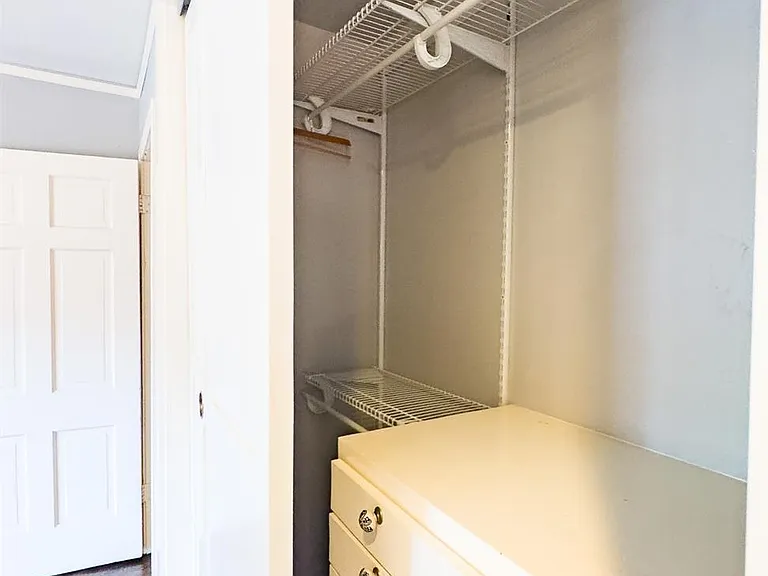 2222 Carnes St — Photo 29