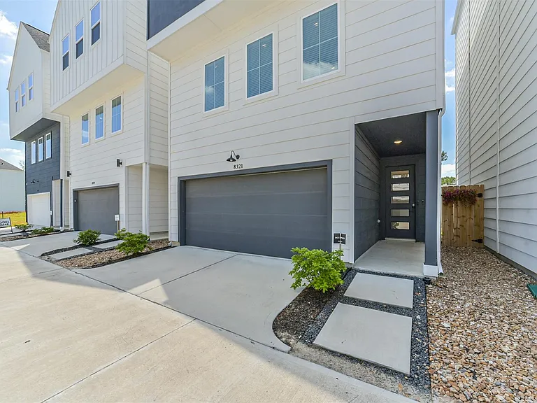 8321 Springwood Canyon Ln — Photo 5