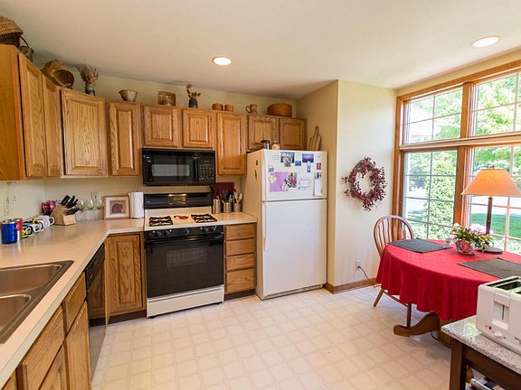 5th image of 873 Clarewood Ct