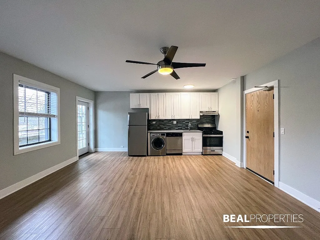 1 bed, 1.0 bath, $1,995 — Photo 1