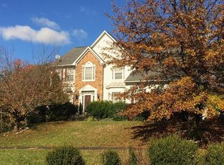 3814 Colonial Ave, Alexandria, VA 22309