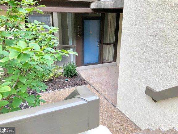 2nd image of 2126 S Quincy St #1