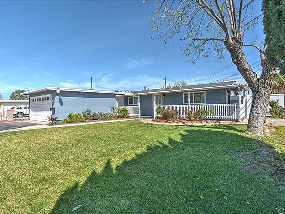 3rd image of 13718 Norbeck Dr