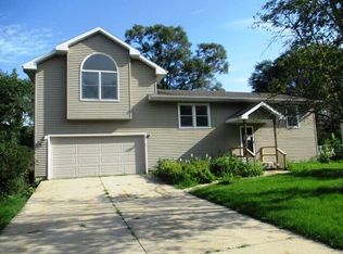 717 Kelsey Rd, Beloit, WI 53511