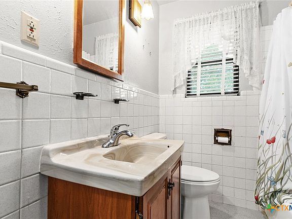 4th image of 1105 S 25th St