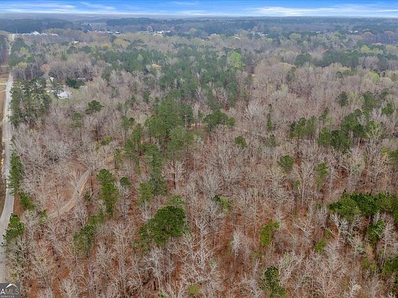 5th image of 140 Gibson Rd