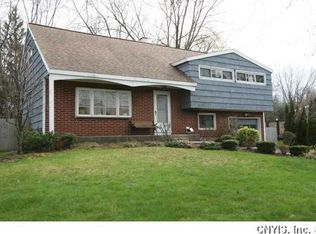 10 Finch Path, Liverpool, NY 13090