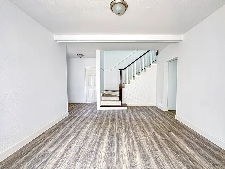 2555 Pierce St — Photo 48