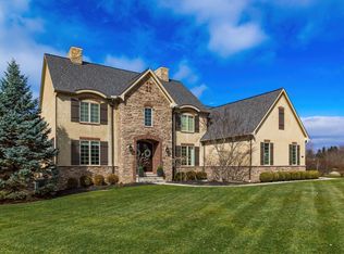 9338 Deer Path Ct, Powell, OH 43065