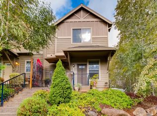 38665 Cascadia Village Dr, Sandy, OR 97055