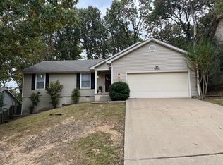 904 Cedar Ridge Dr, Little Rock, AR 72211