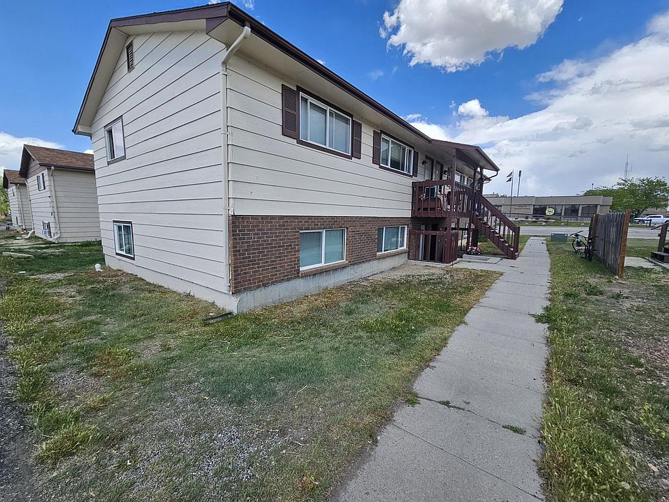 1st image of 236 Curtis St
