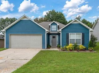 312 Saint Charles Way, Helena, AL 35080