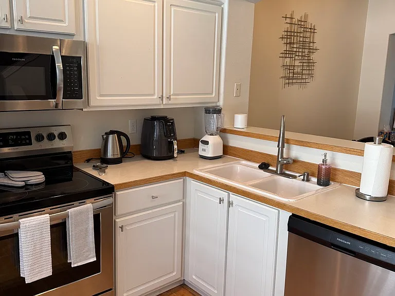 14174 SW Barrows Rd #2 — Photo 7