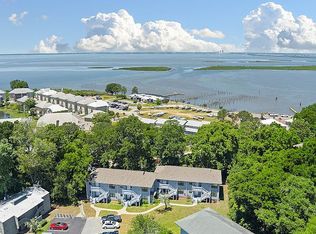 2146 Seacliff Dr S, Daphne, AL 36526