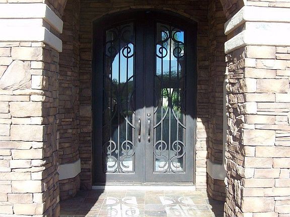 3rd image of 12053 S Blackfoot Dr