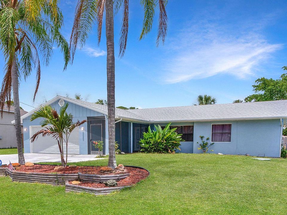 1st image of 1481 SW Gastador Port St
