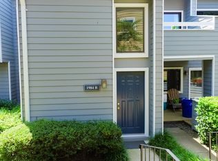1984 Villaridge Dr #B, Reston, VA 20191