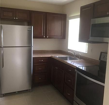 3rd image of 5192 NE 6th Ave APT 809