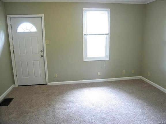 4th image of 2827 E 24th St