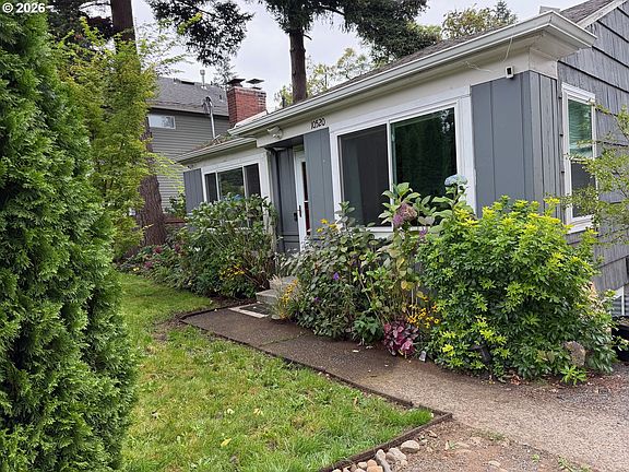 2nd image of 10520 SE Holgate Blvd