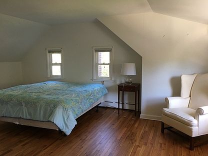 5th image of 90 Henry St
