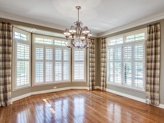 5th image of 6543 Enclave Dr #1