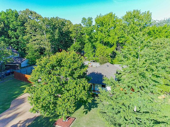4th image of 2824 Turtle Creek Rd