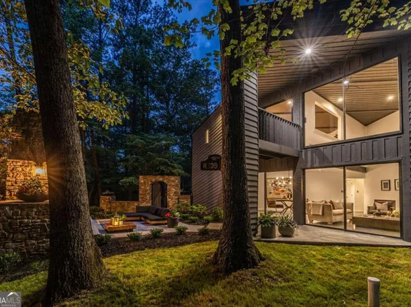 4052 Loch Highland Pass NE, Roswell, GA 30075