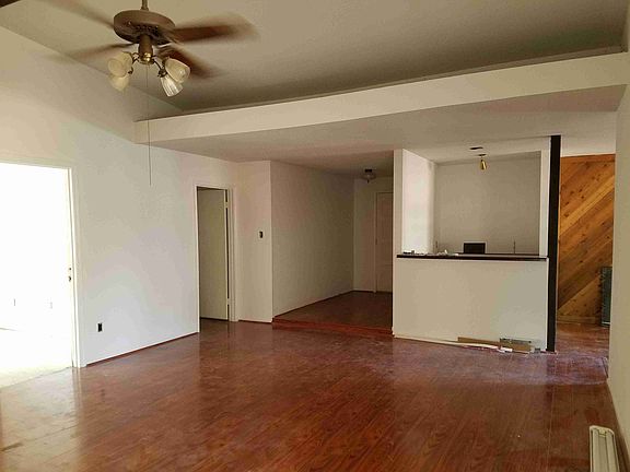 5th image of 1110 Ashdale Dr