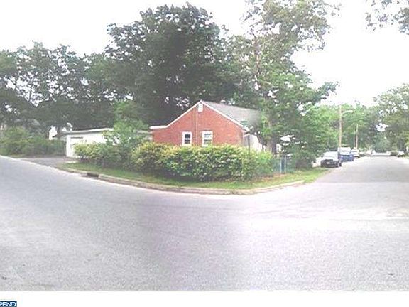 5th image of 528 Willow Blvd