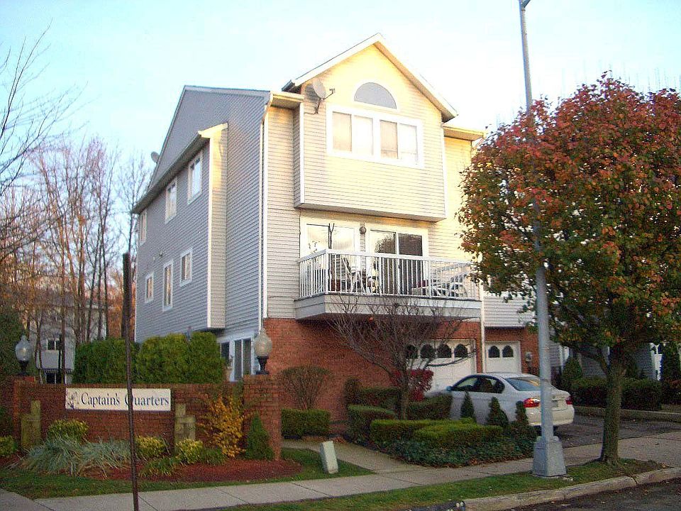 1st image of 15 Indale Ave