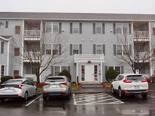 16 Crestview Circle #172, Londonderry, NH 03053