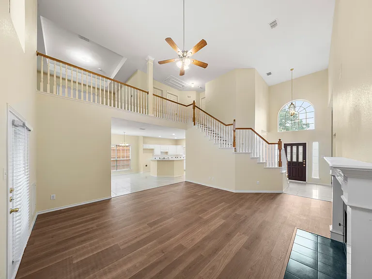 2808 Barksdale Dr — Photo 5