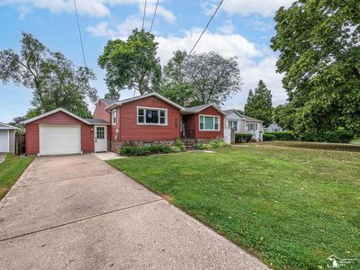 5825 Edgewood Blvd, Monroe, MI, 48161