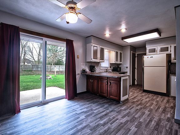 5th image of 22974 Warbler Ct