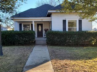 202 E Glenwood St, Mabank, TX 75147
