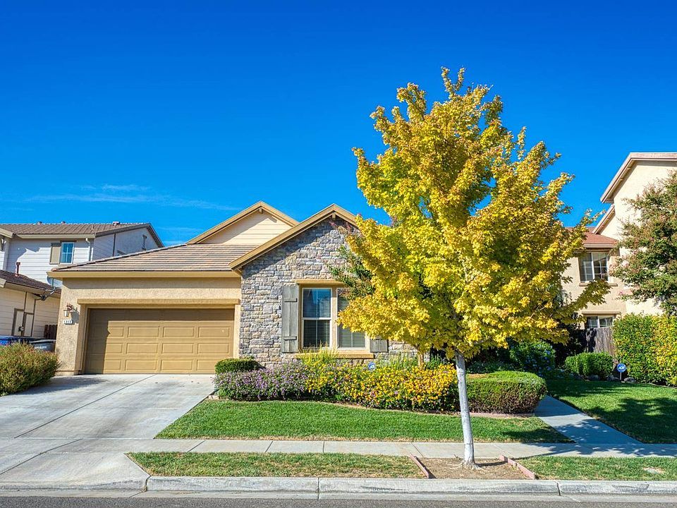 1st image of 1213 Imperial Lily Dr