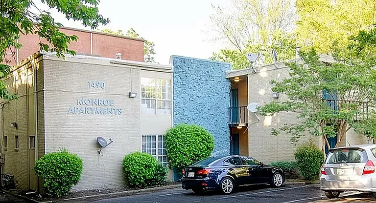 Monroe Flats — Photo 1