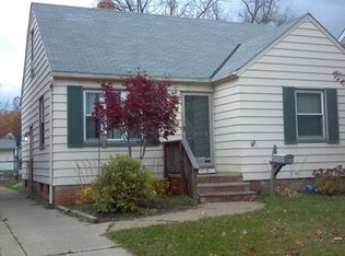 12503 Grannis Rd, Garfield Heights, OH 44125