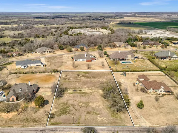 106 Falls Creek Ln, Gunter, TX 75058