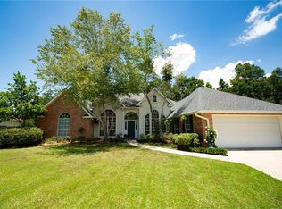 352 Primrose Ln, Covington, LA 70433