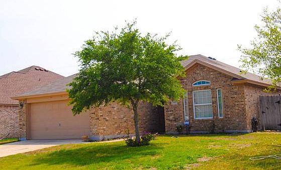 1st image of 1507 Oak Landing Dr
