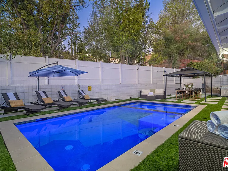 22711 Margarita Dr — Photo 1
